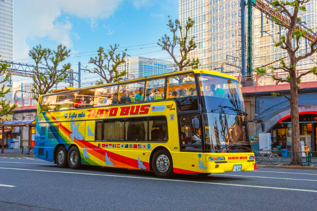 tour bus in tokyo