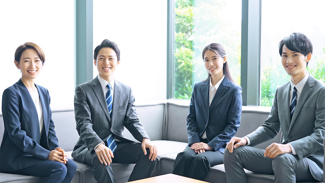 A Beginner's Guide to Japanese Business Etiquette - PLAZA HOMES
