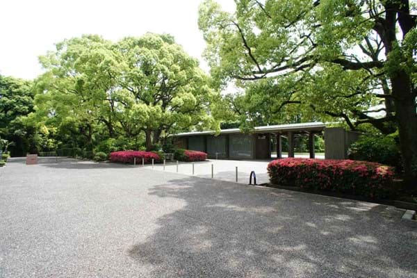 千鳥が淵戦没者墓苑　Chidorigafuchi National Cemetery.jpg